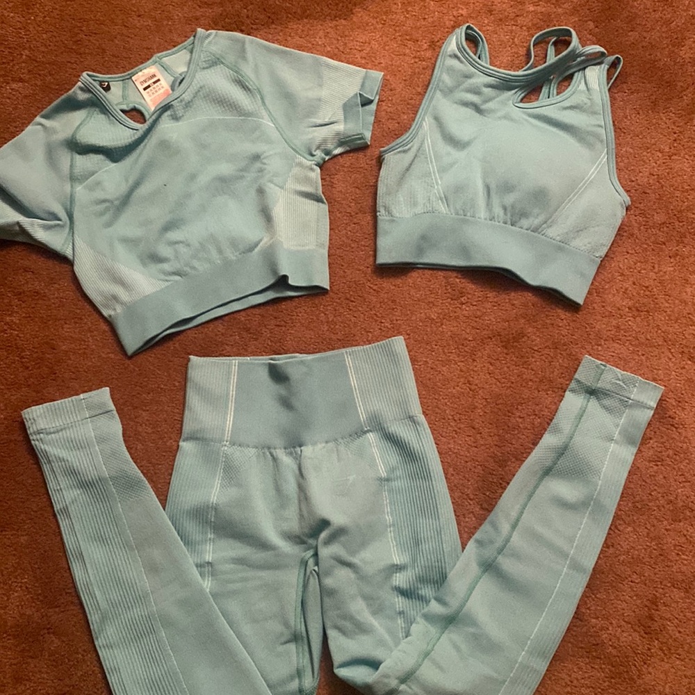 NWOT Gymshark turquoise 3 piece set